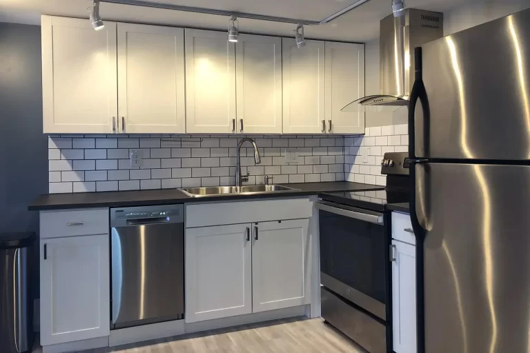 Compact Kitchen – Waltham, MA